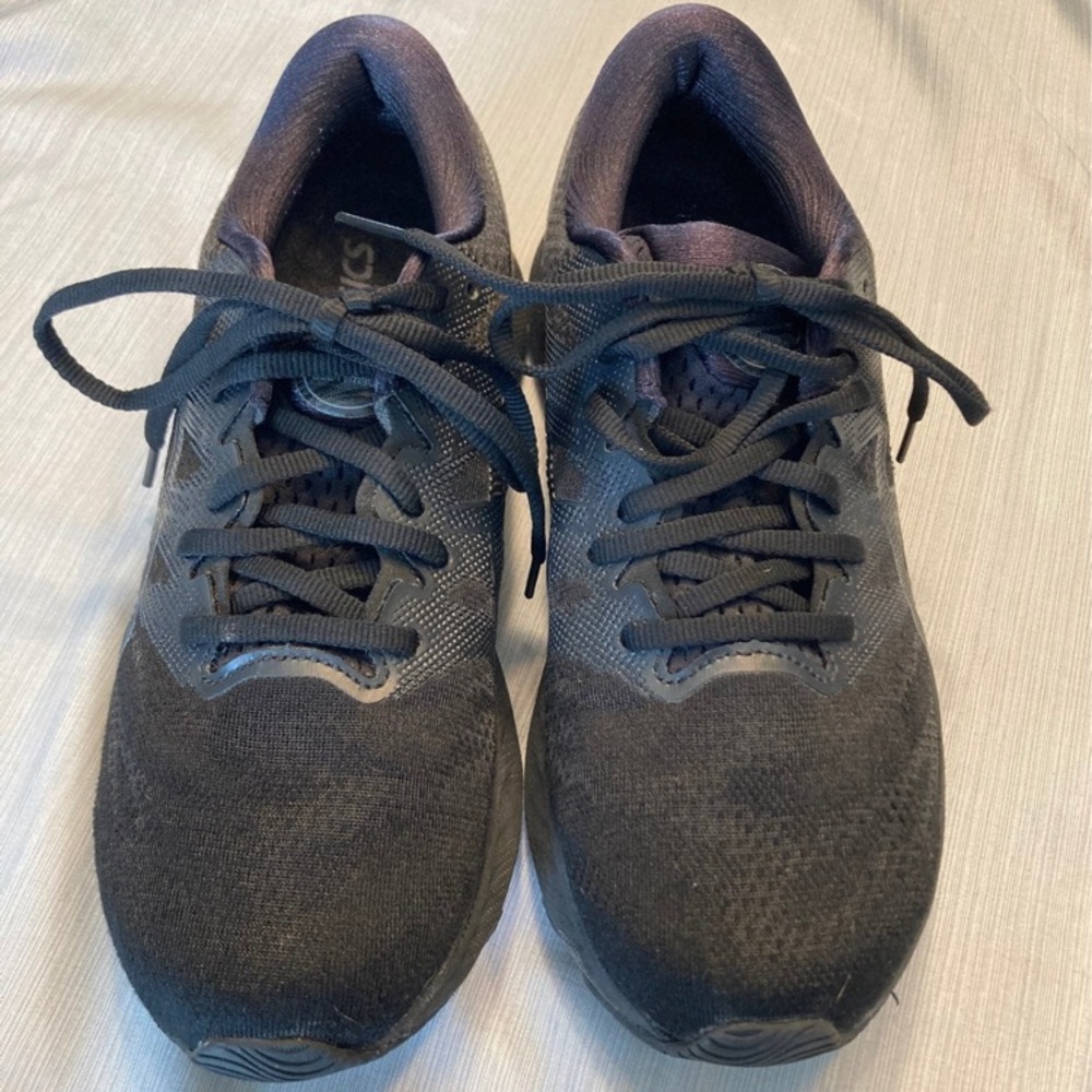 ASICS gel nimbus 23